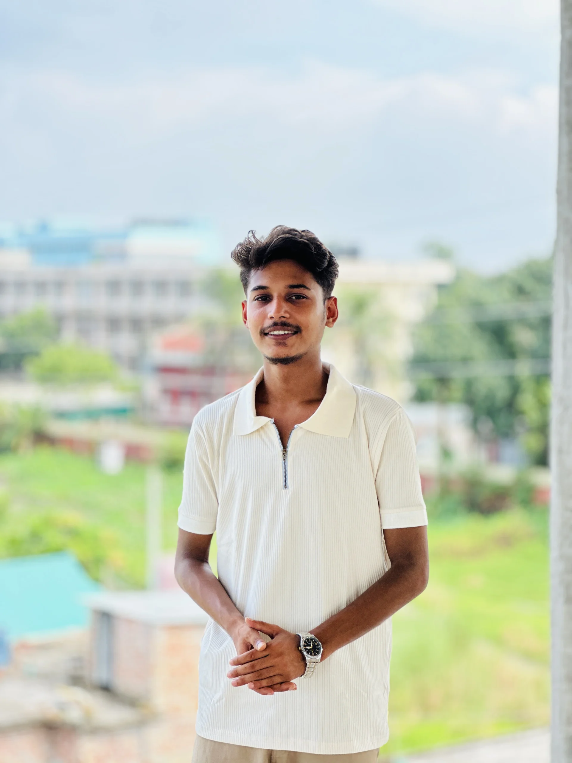 đIvory Cream Zipper Polo